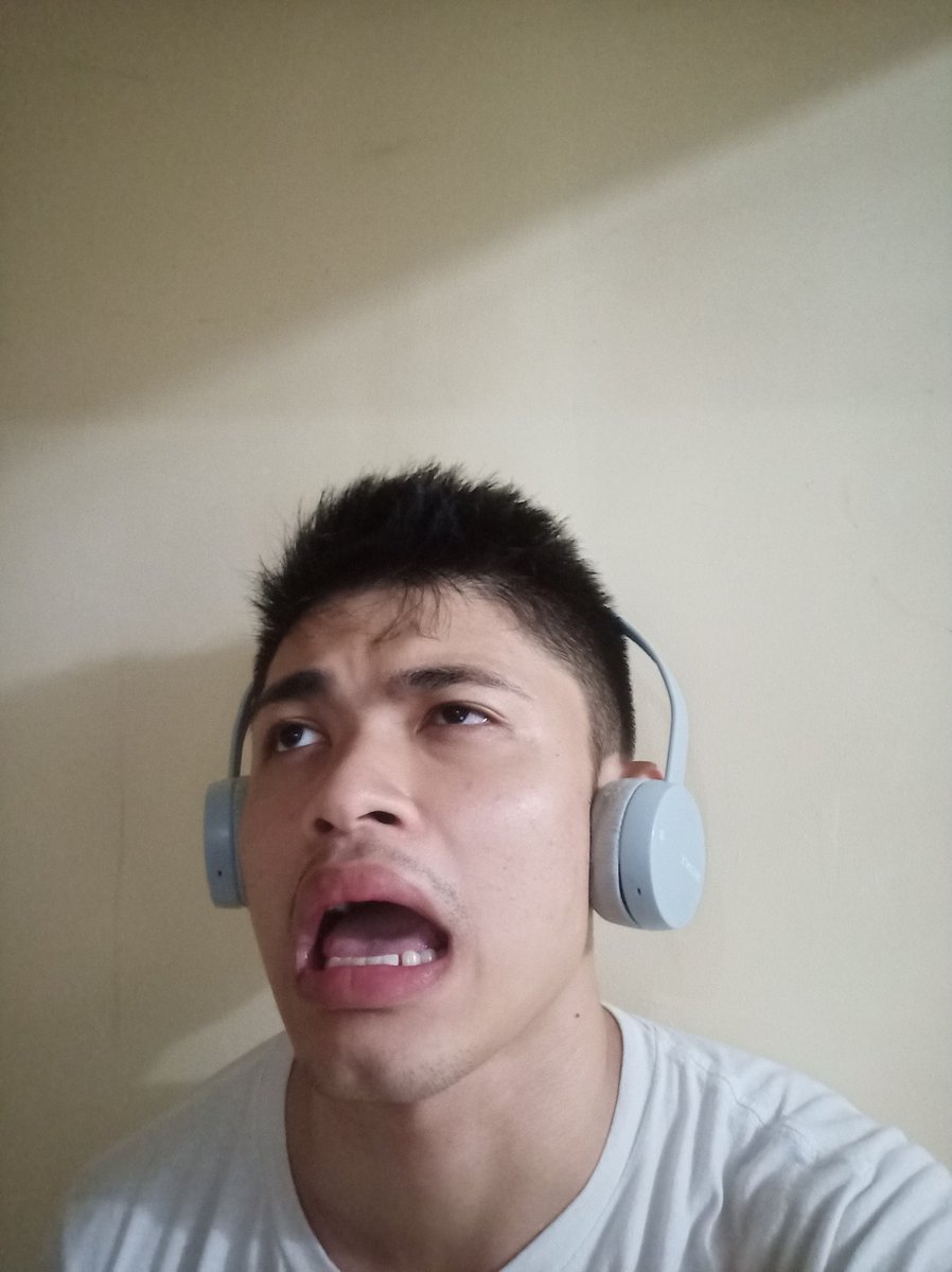 NikkoLoveNikko's tweet image. I'm tired yet I can't sleep. I missed
#yoass