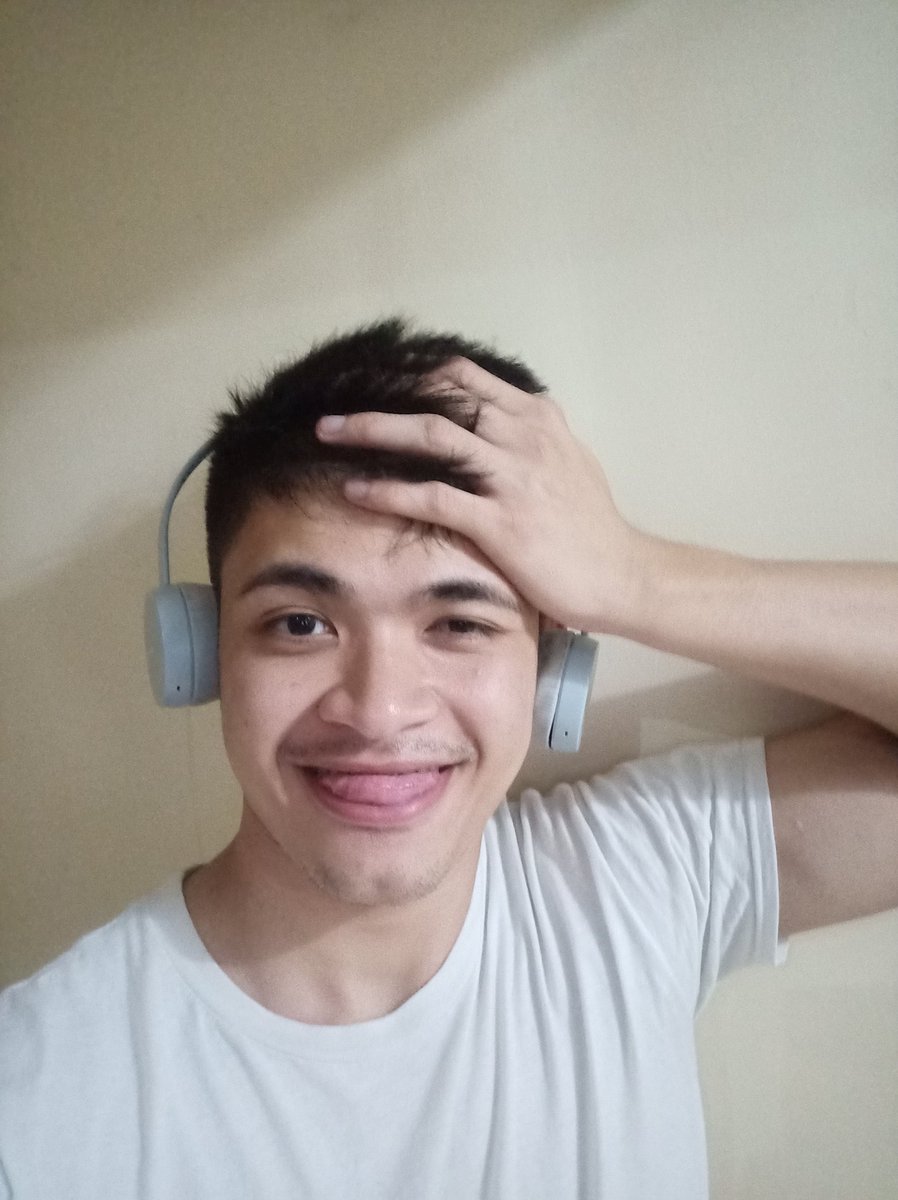 NikkoLoveNikko's tweet image. I'm tired yet I can't sleep. I missed
#yoass