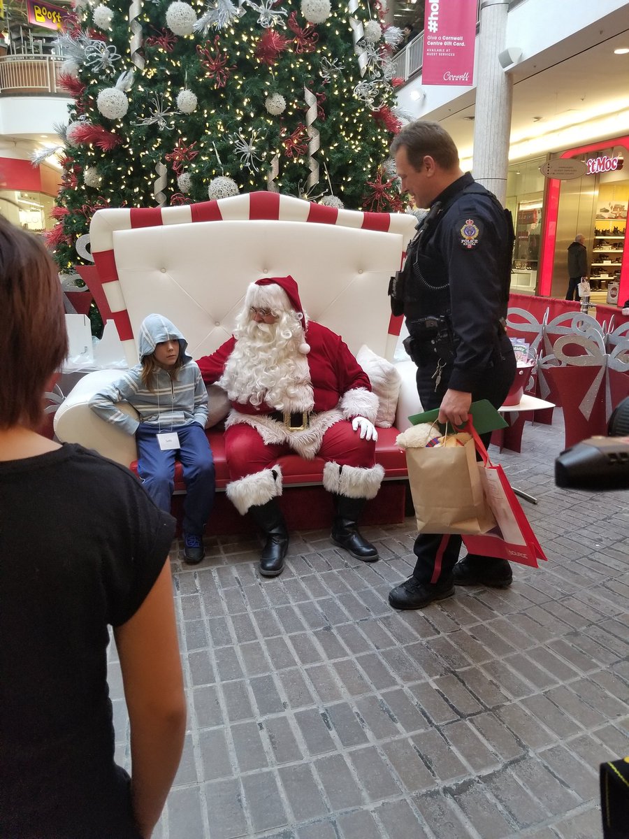 reginapolice's tweet photo. What is Cst. Kovacs asking Santa for Christmas? #CopShop2018 @YQRTRiP https://t.co/cmTlFp29zt