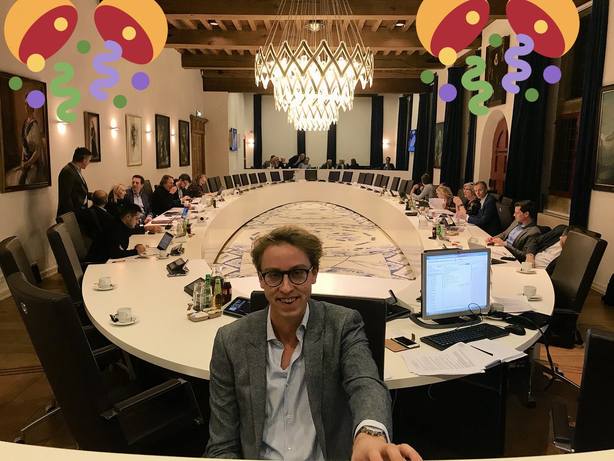 Bas Vollebregt (@bas_vollebregt) on Twitter photo Laatste vergadering Commissie #RVW onder glansrijke leiding van <a href="/MatthiasFloor/">Matthias Floor</a>. #Topvent Laatste vergadering Commissie #RVW onder glansrijke leiding van <a href="/MatthiasFloor/">Matthias Floor</a>. #Topvent