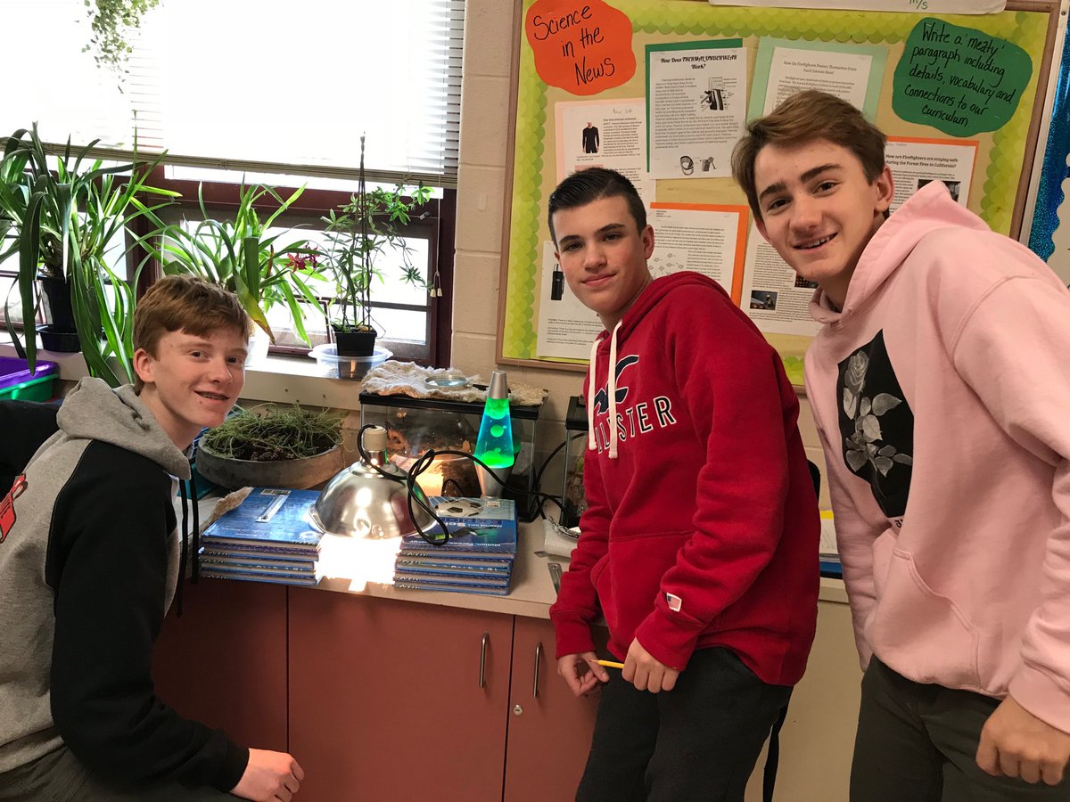 ScienceKMS's tweet image. Students are testing the thermal properties of materials before designing their ice cream insulators. These experiments provide students with data to make design decision based on scientific findings. ⁦@Principal_Homen⁩