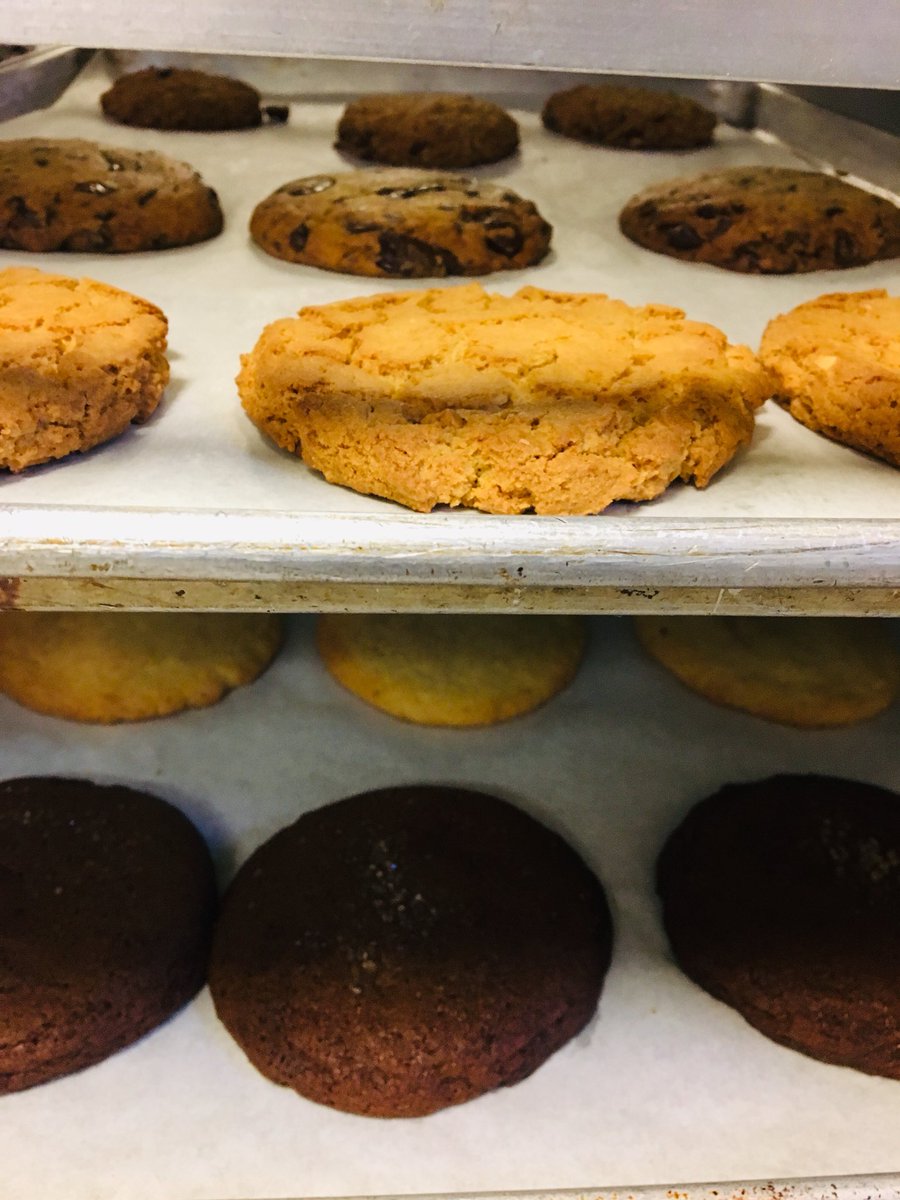 Pre-order your cookies and get baker’s dozens! @kingarthurflour organic flour for all our pastries.
