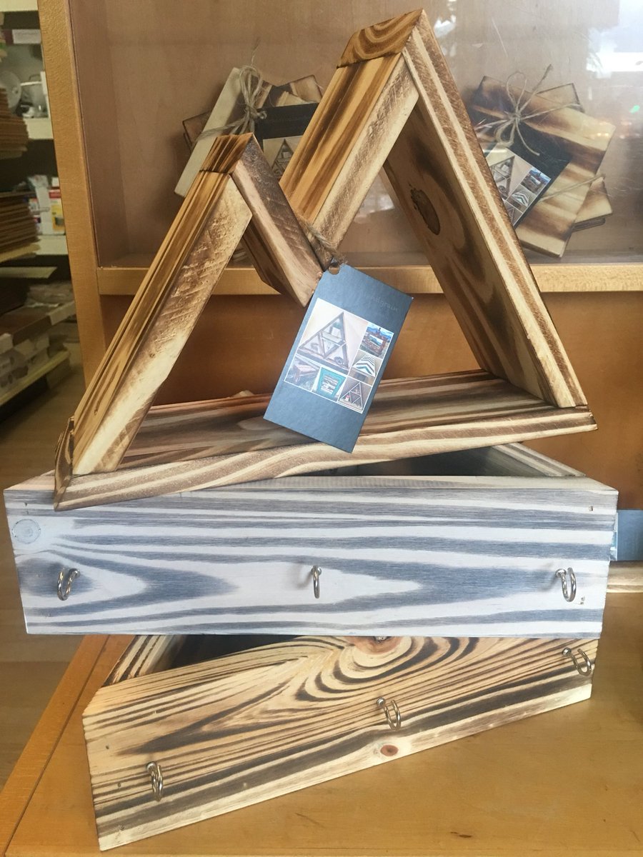 squamishrebuild's tweet photo. Are you looking for handmade, upcycled Christmas gifts? Come and take a look at these great items from our local Squamish vendors! We are closed from Dec 22nd - Jan 1st for the holidays, hope to see you before then :) https://t.co/aGcTMJO62c