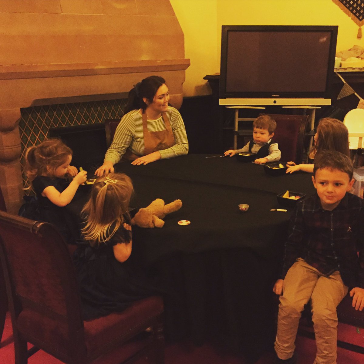 wondercreche's tweet photo. We can be as flexible as you require at Wonderland ✨
The children can even have their meal with us. 🍽
#kidsatweddings #wonderlandcreche #childrenatweddings #eventchildcare #weddingchildcare #luxurywedding #wedding #weddinginspo #2019bride #2020bride #bride https://t.co/NXMAy59Keo