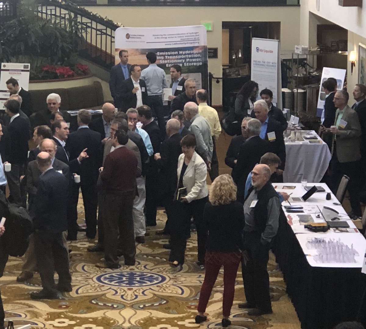 CAHydrogen's tweet photo. Face-to-face connection is what the #CHBCSummit is all about! All the stakeholders under one roof to advance the #zeroemission #hydrogen #fuelcell market &amp; create new #champions to spread the message! #thefutureishere https://t.co/3SStr7zz2M