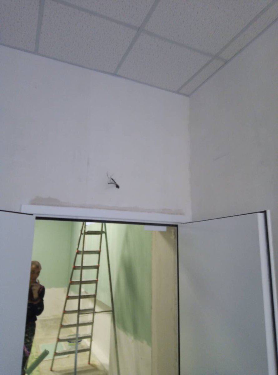 Полным ходом идёт подготовка флюорографического кабинета 11 поликлиники к установке современного цифрового аппарата. Инновационный подход работы кабинета упростит процесс диагностики и получения результатов для посетителей. Скоро открытие.