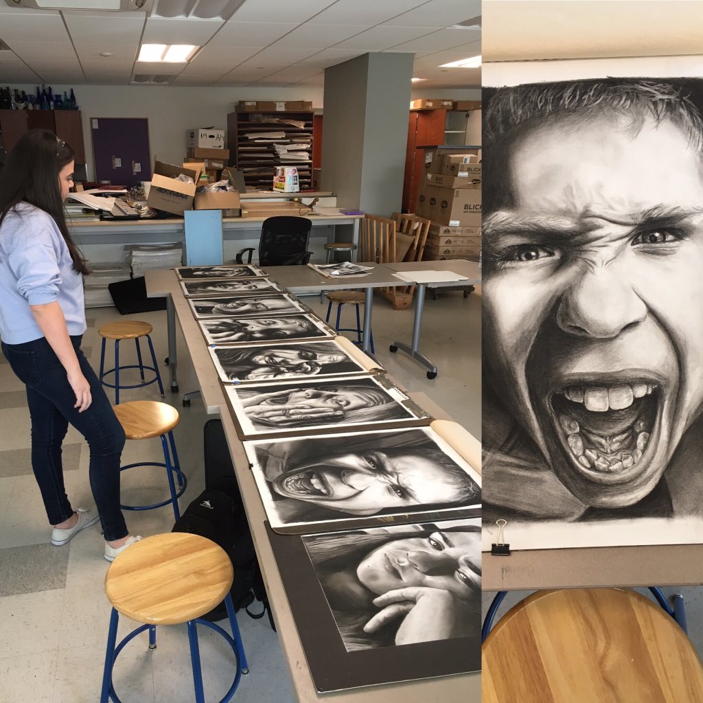 Region14Art's tweet photo. Sophia Cenatiempo’s portfolio is AMAZING! #ctreg14 https://t.co/oaE2qkSZNd