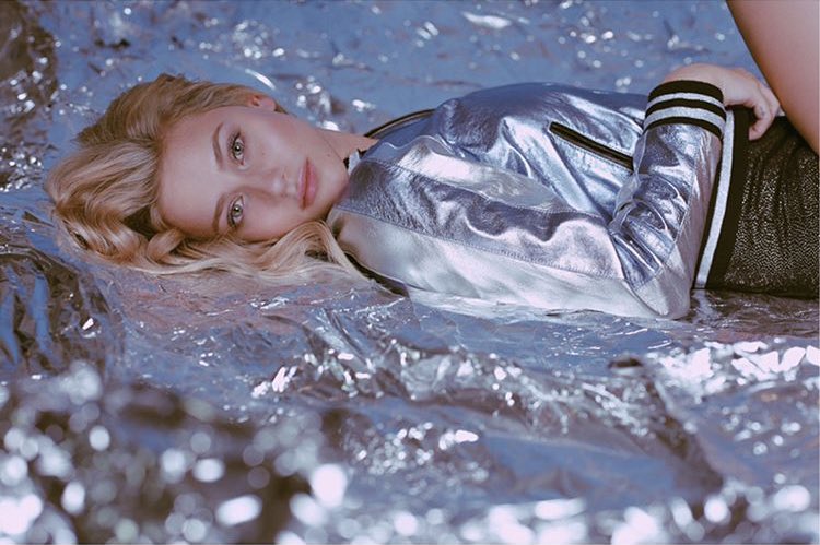 ALifeOnPaper's tweet image. My #WCW is the Juliet to my Romeo, the Queen to my King. My moon, sun and stars. My @CanIDoItForMe! I love you so much