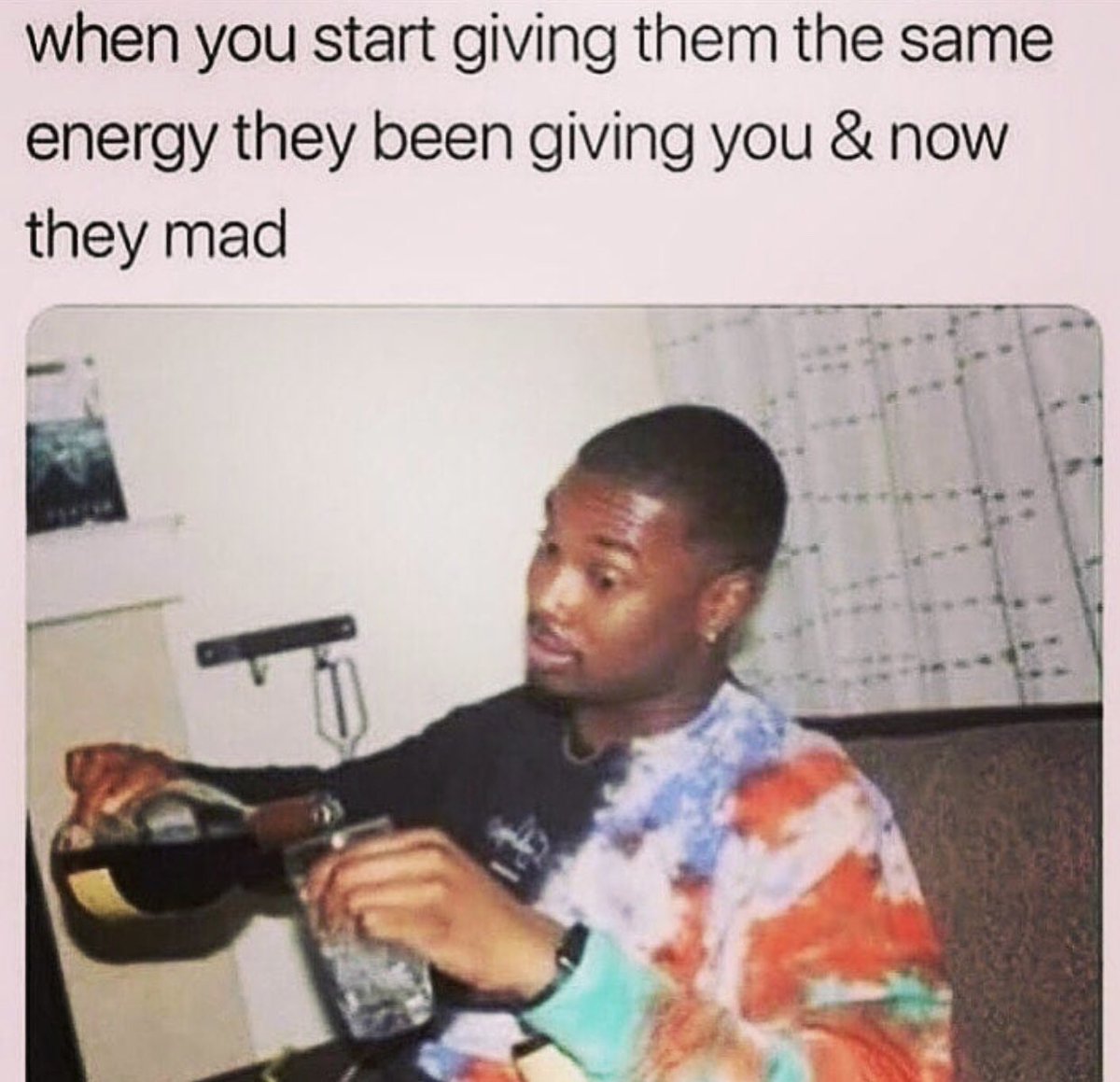 WORLDSTAR's tweet photo. Oh well.. 🤷‍♂️😂 https://t.co/C1bdpCPDQd