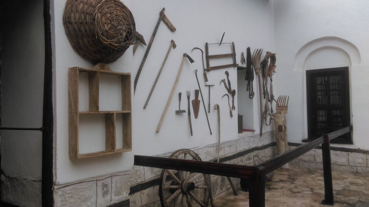 2Varim's tweet photo. Projemiz kapsamında Orduzu Çınar Park, Aslantepe Höyüğü,Silahtar Mustafa Paşa Kervansarayı, Ulu Cami, Battalgazi MTAL'i, Eskimalatya Surları(Bizans Surları) gezildi.
@GSBgenclikproje 
@mbulut06 
@gencliksporbak 
@CumhuriyetAnad1 https://t.co/WUuBv3SeLH