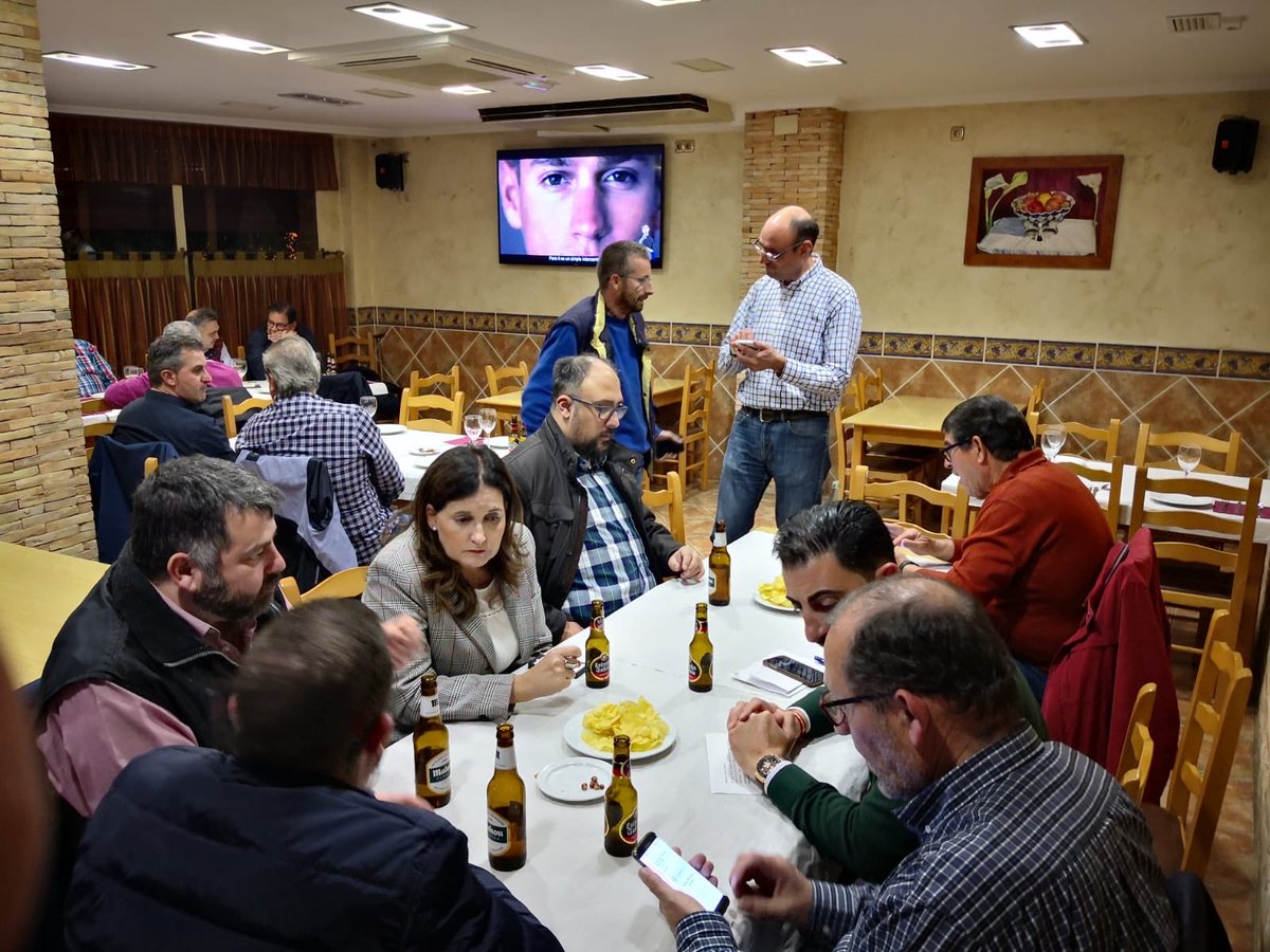 PPOrihuela's tweet photo. #HablamosdeFuturo en Molins. Esta tarde hemos dado una vuelta por la pedanía, trasladándonos los vecinos sus demandas que incluiremos en nuestro programa electoral para buscar el mayor desarrollo de la pedanía. Gracias por la acogida que siempre nos brindáis. #SeguimosTrabajando https://t.co/H1t6rvJpvl