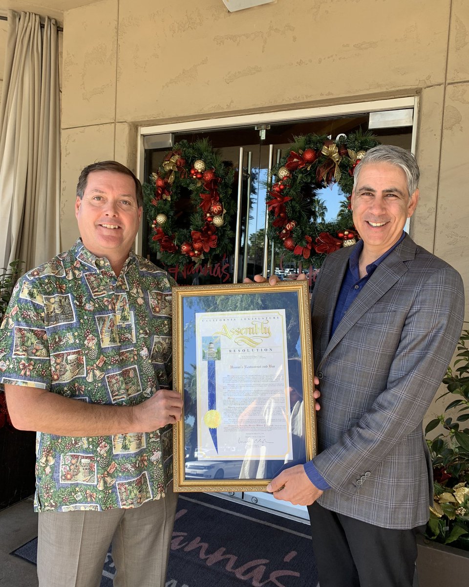 Today, I presented an Assembly resolution to our Small Business of the Year Hanna’s Restaurant in Rancho Santa Margarita. Thank you Dave for all you do in our community. #AD73