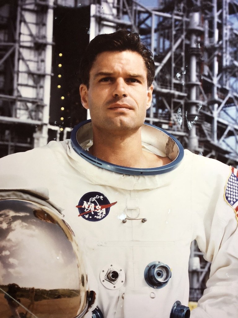 Back after traveling at light speed for only one year! Fountain of youth! HH