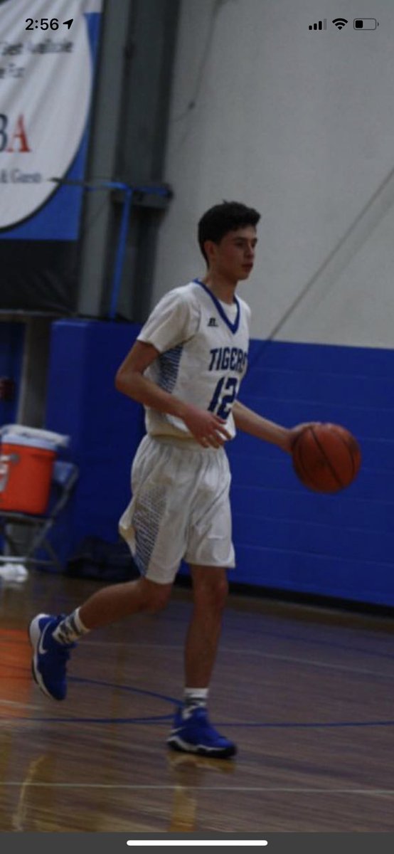 BluegrassZone's tweet image. 2022 F (@FugateColby) is a straight bucket. The 6’4 Forward is a shooting threat from anywhere on the court. Colby is currently averaging around 21 PPG for the Paintsville Tigers. He is easily one of the best Freshmen in KY.