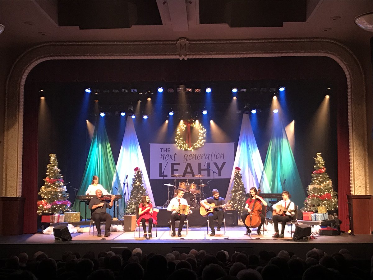 Tonight we're in #LondonOntario at the #LondonMusichall and we're pumped! Hear what Doug Leahy &amp; daughter Evelyn had to say about the show and performing together. dropbox.com/s/pc87w9v6u58m…
