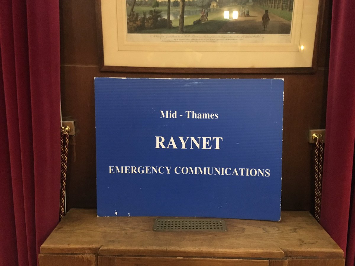 midthamesraynet's tweet image. Currently operating at Beaconsfield Festival of Lights. #Beaconsfield #raynet