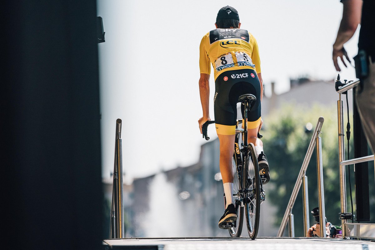 What was the real reason for the pulling of @TeamSky's funding? Read our thoughts here: paperbike.co.uk/rolling-though…