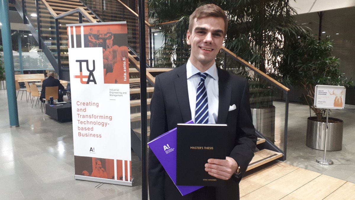 Found my son Otso, newly baked MSc(Tech), from <a href="/AaltoUniversity/">Aalto University</a>'s TUAS-building, which is next to my office at @LukeFinlandInt in Otaniemi, Espoo.
<a href="/Prodeko_ry/">Tuotantotalouden kilta Prodeko Ry</a>