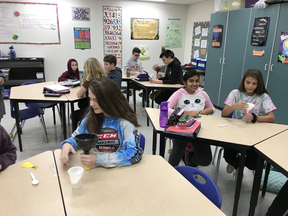 SMSwiz's tweet photo. Members of @hosa_ohs, including 3 former #i3STEM stus, gave a Mental Health Awareness presentation focused on stress and anxiety to our stus today followed by station activities including stress ball making. Thanks ladies! @ShanahanMS https://t.co/o6k3etdKWO