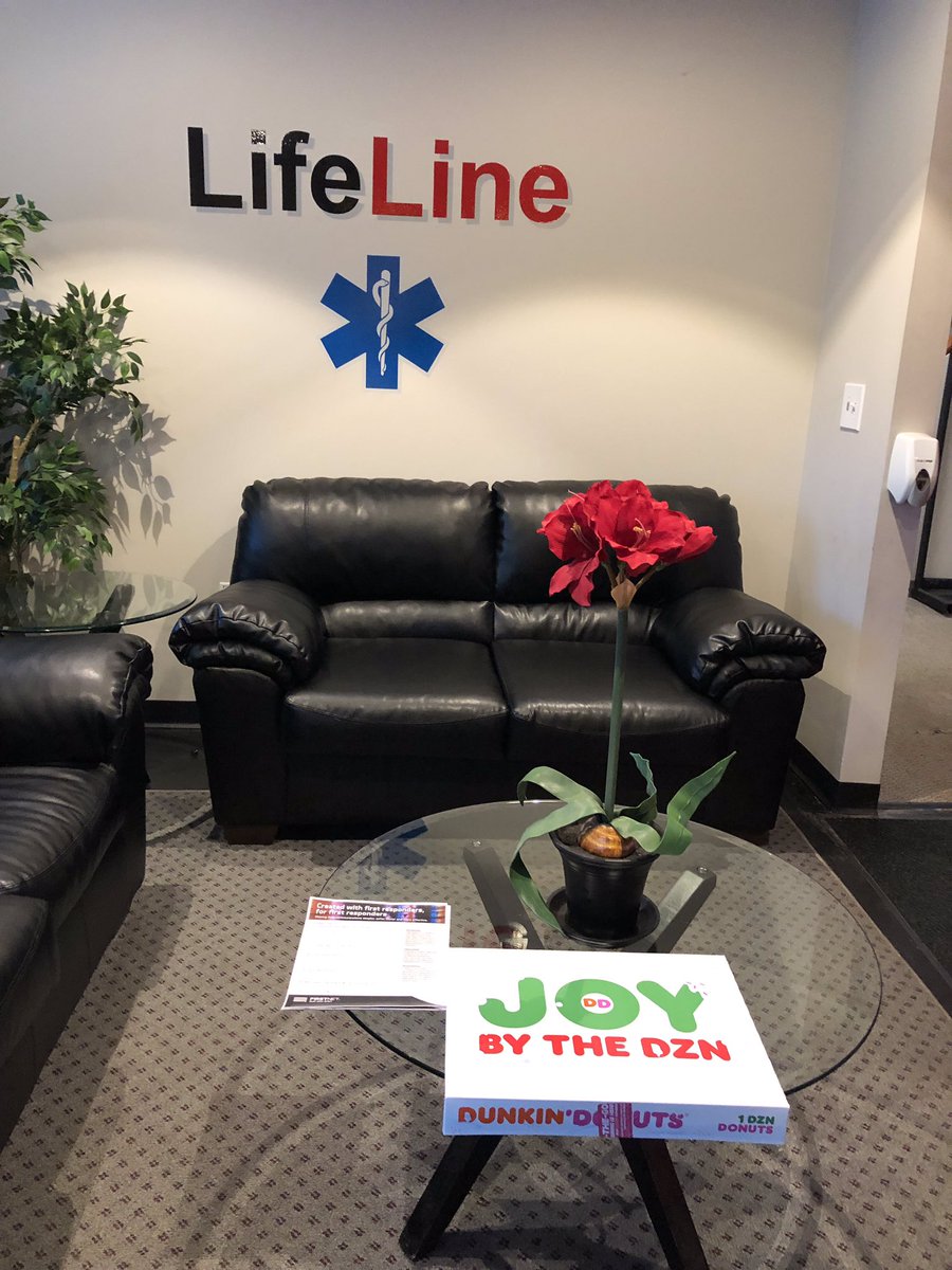 Woburn mall showing appreciation to the our local First Responders!!! <a href="/Firstnet/">FirstNet, Built with AT&T</a> <a href="/TheRealOurNE/">#OurNE</a> <a href="/pnixnix/">Peter Nixon</a> <a href="/WilliamGStovall/">William Stovall</a> @Roger_in_Woburn  <a href="/BaezYasmine/">Yasmine Baez</a>