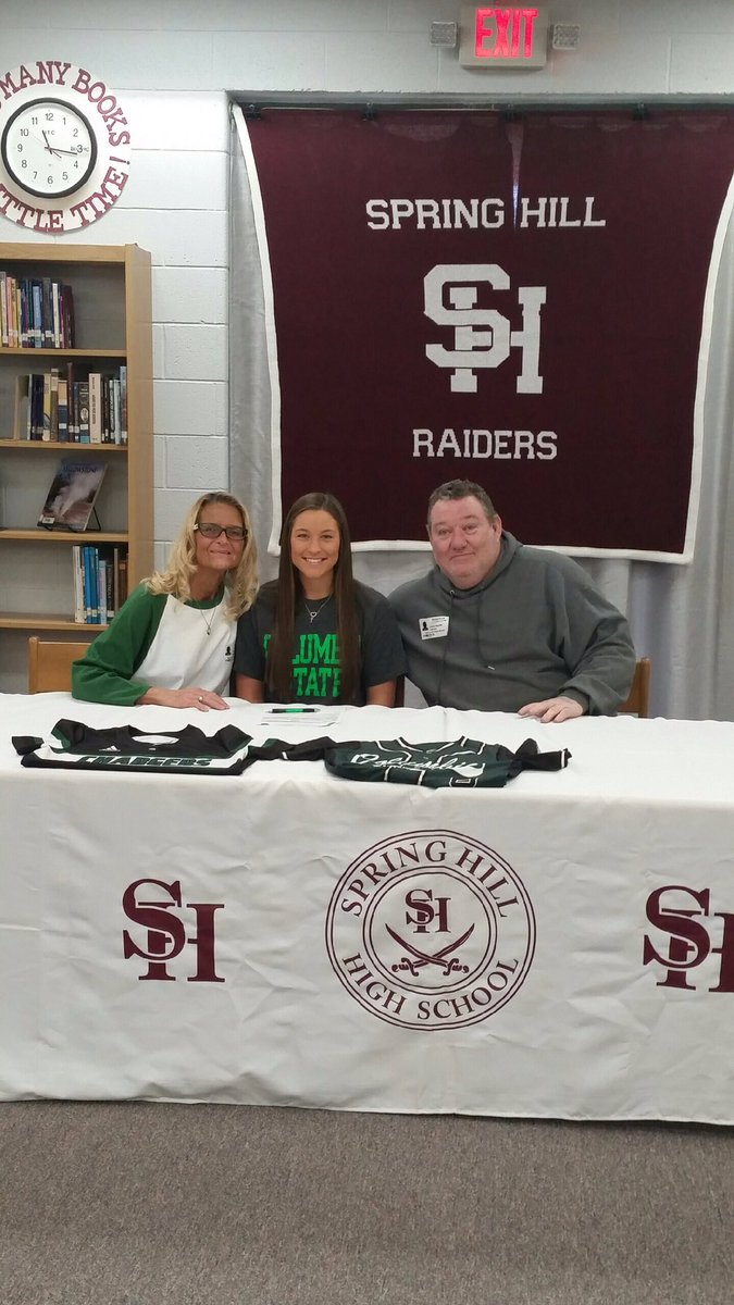 ForceEliteMizu1's tweet photo. SIGNING ALERT!! 🚨🚨🚨🚨 Congrats to our Layla Bennett on signing with Columbia State Community College today. Coach Retherford got her a good one! Congrats Layla your FE family is so proud of you! #FERecruited https://t.co/6V2CWm7YpQ