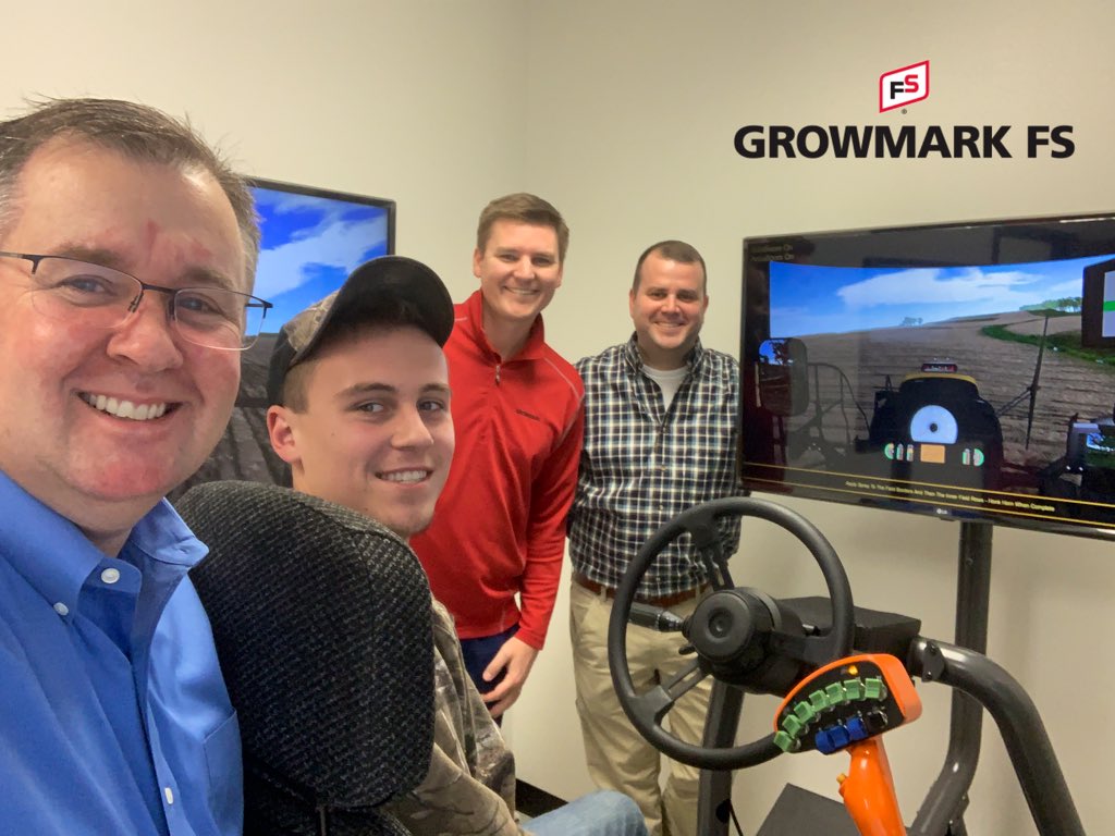 TheChadColby's tweet photo. What a great #AgTech story for this weekend’s show on @agbizweek, @GROWMARK’s new #FSSimulator tune on your local channel or @OfficialRFDTV 👍 @maxarmstrong @22creativegroup https://t.co/6RkQYj5Bn1