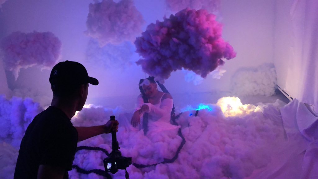 itsyozbtw's tweet photo. Yesterday’s set for @ItsAriChi ‘s “CHOOSY” music video
#AMDVisuals #FloridaFilmHouse #SupportTheArt https://t.co/yztKZw4tIi