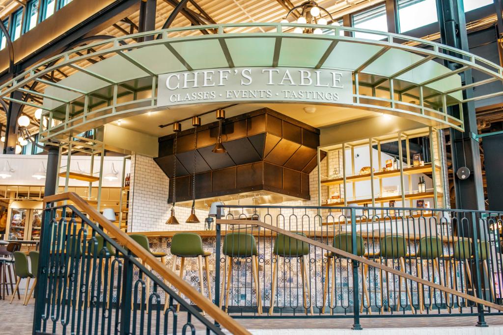 parkmgm's tweet photo. Put your taste buds on notice. We are excited to welcome @EatalyLasVegas to the #ParkMGMFamily opening 12/27. https://t.co/XMwNiuFWvJ https://t.co/piKx89aN5E