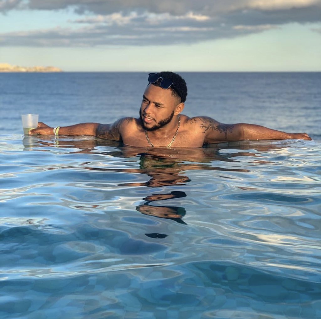 LetMeAskUThis_'s tweet photo. WHOOOODEWHOO!#badbishalert🚨 shoutout to our fellow Host @justmjgray on his 28th year of life. As a birthday gift im sure Matt would love for everyone to check out our last video drop, SUBSCRIBE and share! Link in bio!! https://t.co/qnp7VRhn0A