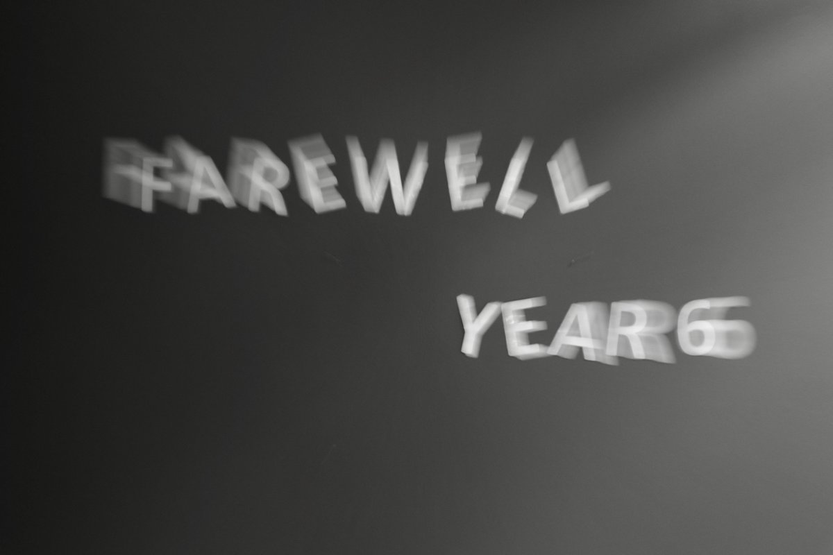 Oli_k12's tweet photo. Year 6 Farewell 2018.

@BassHillPS 

#photography #kidsdeserveit #teacher #school https://t.co/Xj8OIogyDi