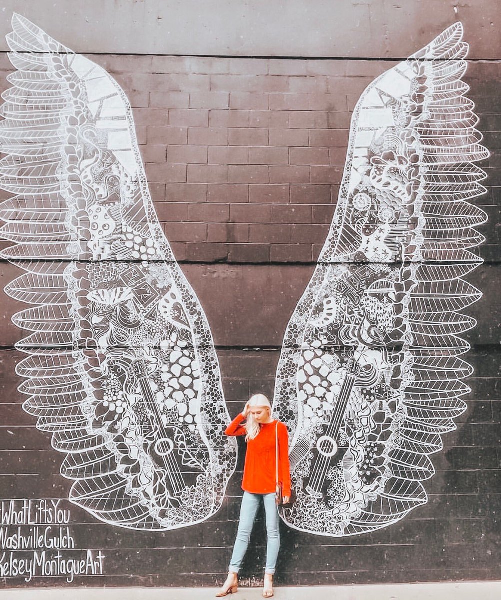 wish we were back in nashville with our sEEEsters rather than studying for finals !!