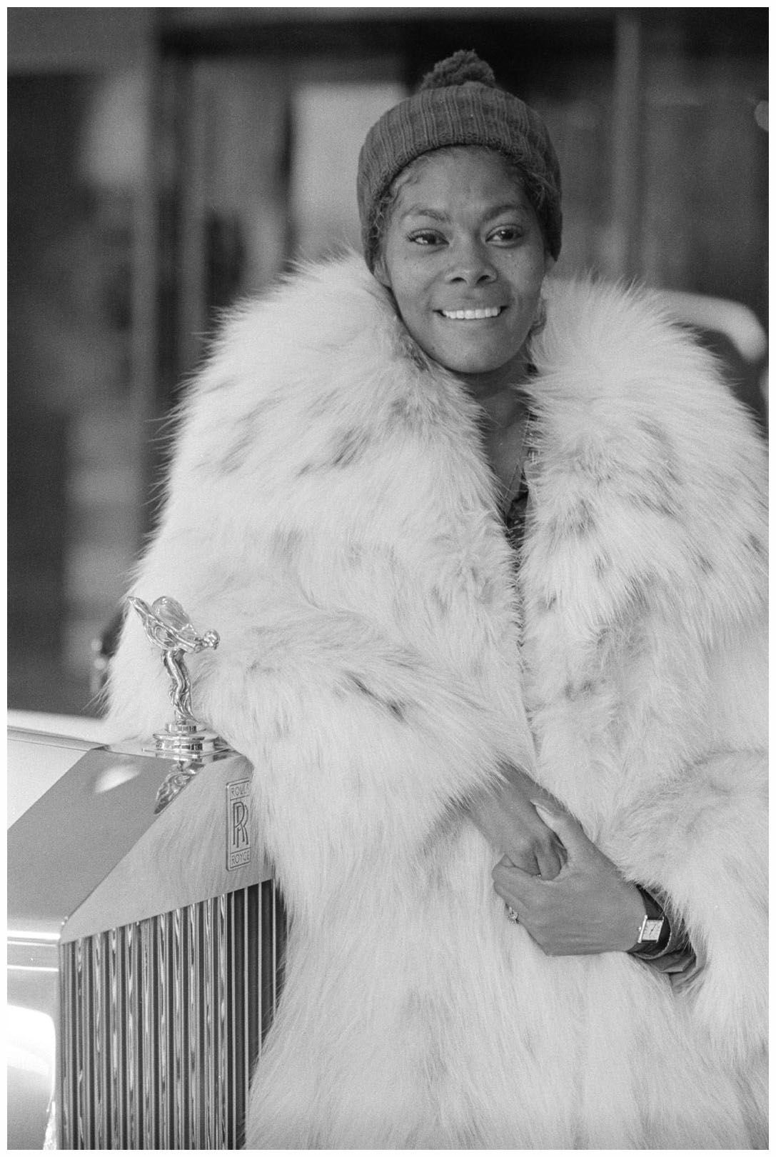 Happy 78th birthday, Dionne Warwick. 