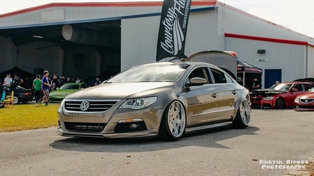 urotuning's tweet photo. Daaaaang! (Owner: @courtesyflush_cc - Photo: @austinrinkerphotography / @teddy.fla )
.
#urotuning #urotuned #vwcc #cc #ilds #winterfest #airliftperformance #burnalltheccs #ccgang #ccgods #volkswagen #luxuryabstract #stayfreshcarcare #courestyflush #vrwhe… https://t.co/LxNz6KNA8Z https://t.co/pcjeAn3SBY