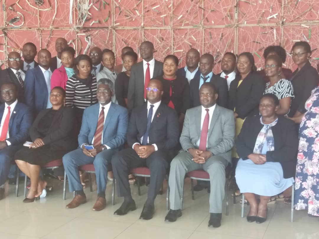 AAMuluzi's tweet photo. Great to be able to award some of the MoH team with certificates following their financial management and auditing training. Strengthening our ability to deliver more for less. @globalfund #malawihealth https://t.co/WMuezw8t5C