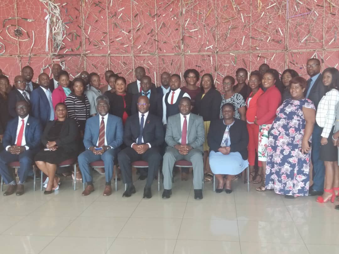 AAMuluzi's tweet photo. Great to be able to award some of the MoH team with certificates following their financial management and auditing training. Strengthening our ability to deliver more for less. @globalfund #malawihealth https://t.co/WMuezw8t5C