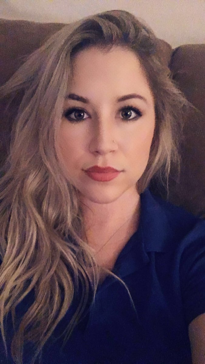 KelseyLee_D's tweet image. When a long work day gon turn into a long work night 🙃

#DoWork #LoveMyJob #SoManyProjects