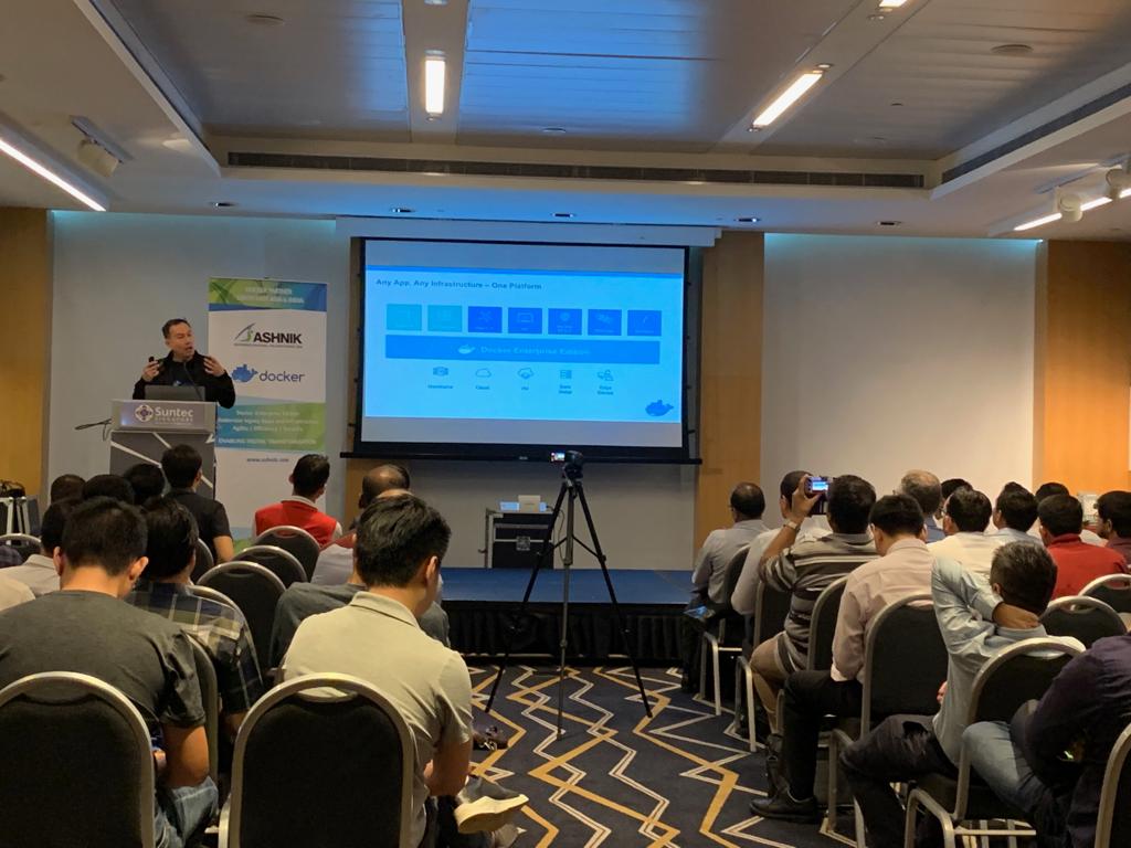 Ashnikbiz's tweet image. Eric Tan, Solutions Engineer from Docker talks on new Docker EE 2.1 at the Docker Tech Workshop, Singapore

#DockerEE #DockerUpdates #TechWorkshop
