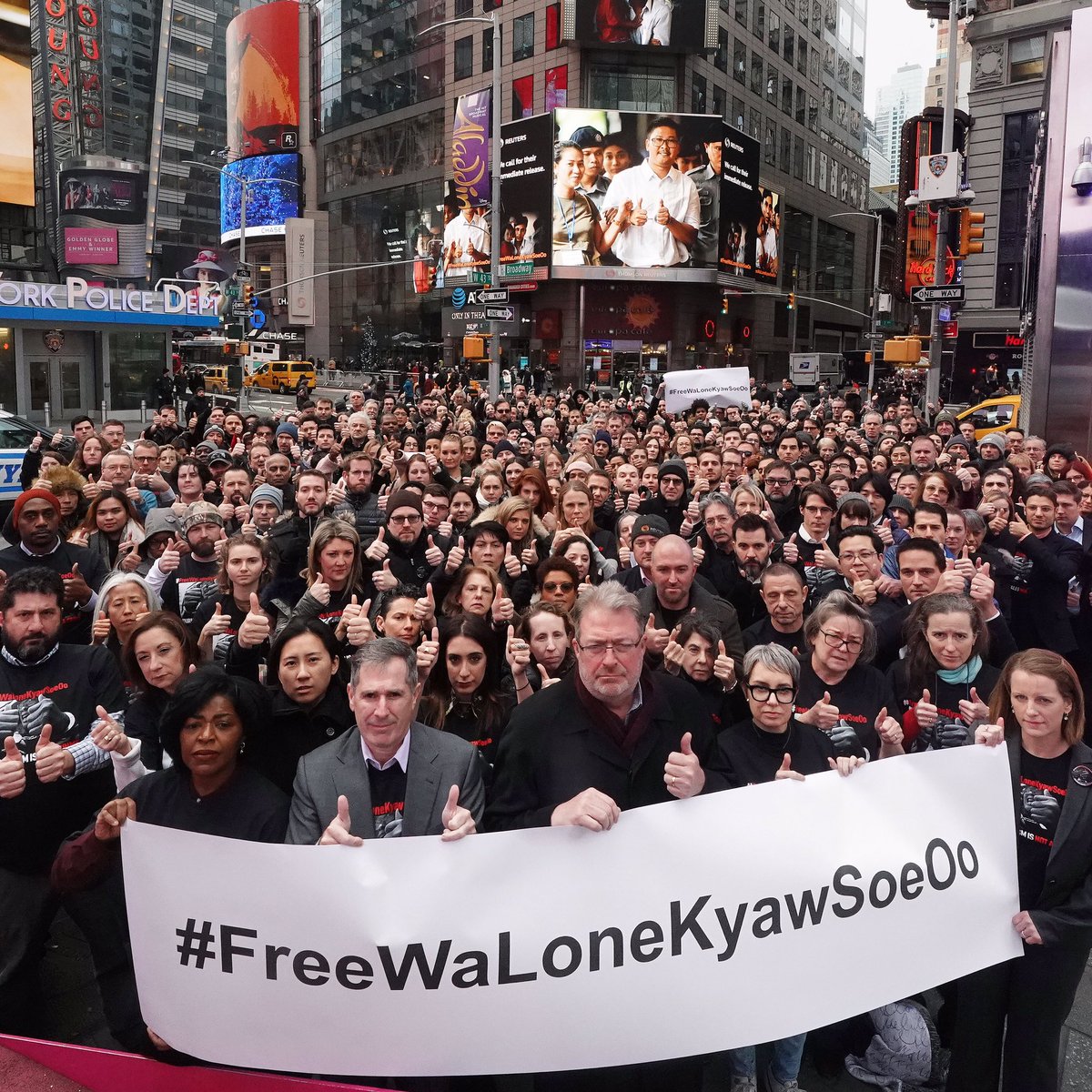 lightnosugar's tweet photo. Journalism is not a crime #FreeWaLoneandKyawSoeOo https://t.co/4Gfyu66JCk