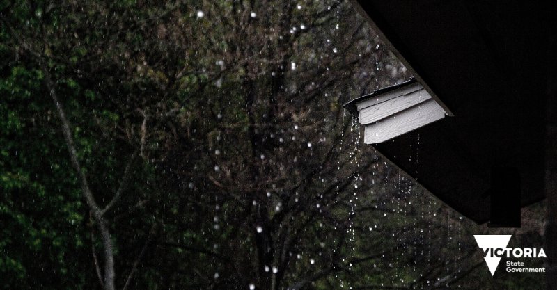 #VicFloods two relief centres have been set up in Wangaratta at H.P Barr Reserve, Shilling Drive and Chiltern Memorial Hall.  Support services available. More info: emergency.vic.gov.au/respond/