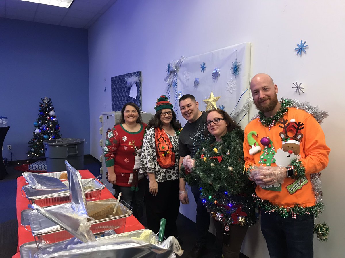 The festivities continue with the cutest Carolers and hundreds of Turkey plates served. Thank You Tulsa for a great year, Cheers to 2019 #happyholidays2018 #TechCareTweets #TeamWorkMakesTheDreamWork