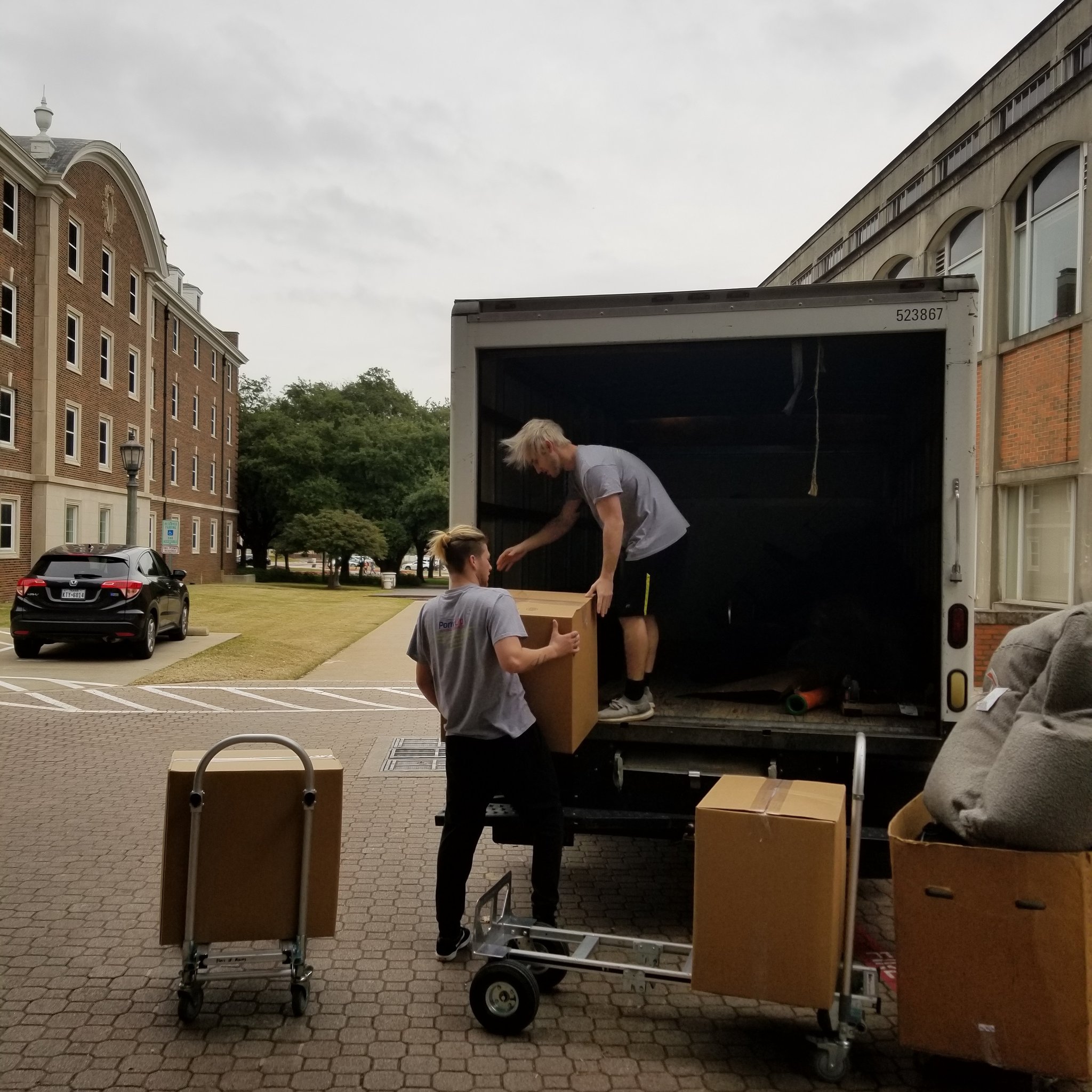 Pony Up Moving (PonyUpMoving) / Twitter