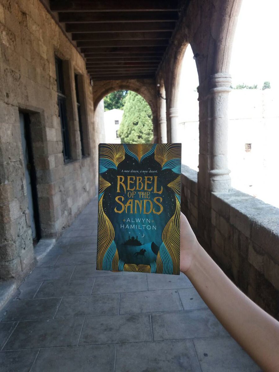 I picked up the book in 2016 and I remember devouring it in a few hours! It's such an amazing story! I recommend this series to anyone (YA or not) that loves magic, desert, great world building, strong characters, and epic battles! You'll love it! #IRecommendRebelOfTheSands