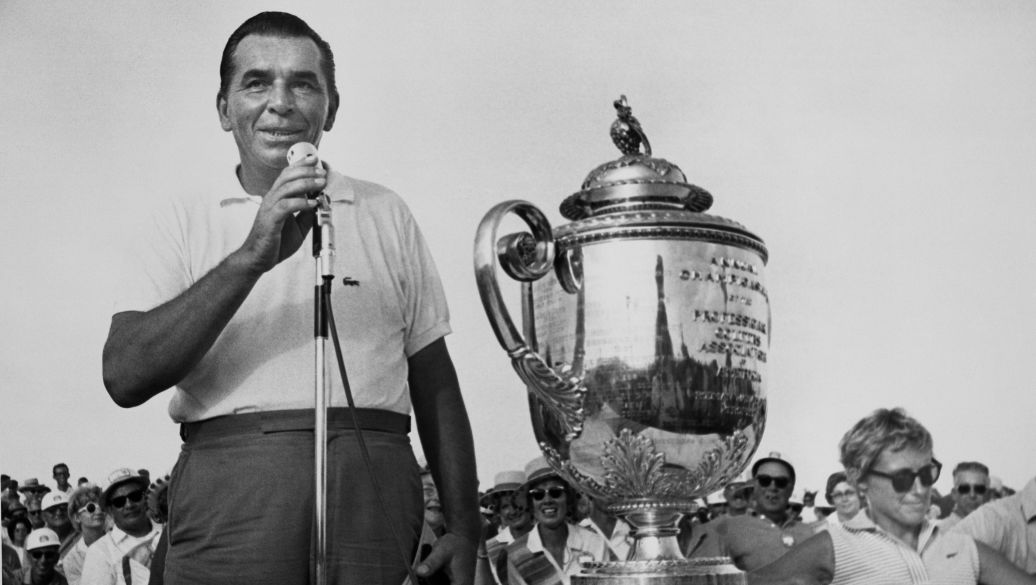 July 21, 1968, Julius Boros becomes the oldest man to win a major tournament when he won the PGA Championship, played at Pecan Valley Golf Club in San Antonio, Texas
#GolfHistory
#golfchat
#PgaTour
#pecanvalleygolf
#golflife
#golfer
#golfer
#golfers
#golfswing
#oldgolfpictures