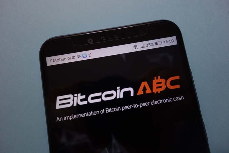 Is Bitcoin ABC the Real Bitcoin Cash? OKEx Thinks So! OKEx has officially taken sides in the Bitcoin Cash hash war. According to an official statement made by the Malta-based cryptocurrency... cryptocurrencynews.com/daily-news/bit… @boyanjosic Bitcoin ABC, bitcoin cash, bitcoin cash ...