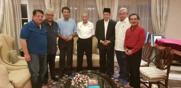 View image on Twitter