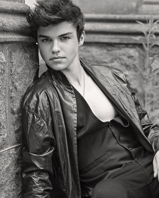 HarveyPetito's tweet image. Just waiting for a mate ... 🙊Photography @daniellesymonsphotographer. Styling @dan_ryan_70. Hmua @michellemitchell_hmu. Represented by @chadwickmodels. ift.tt/2rz0pxx