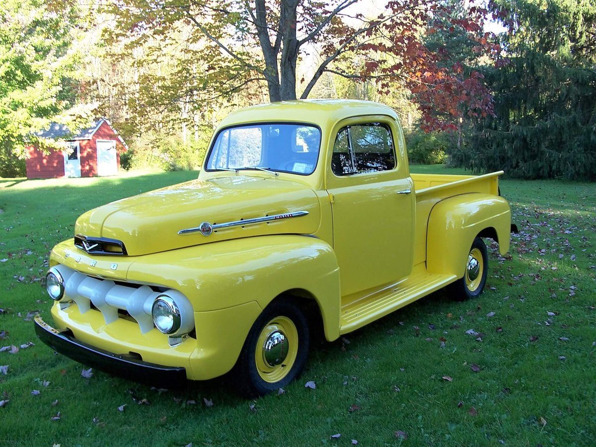 LMCTruck's tweet image. John K.&apos;s 1952 #Ford F1 is a #barnfind. He and several friends started the #frameoff restoration on New Year&apos;s 2010 and had it on the road in Fall 2013. #yellowtruck