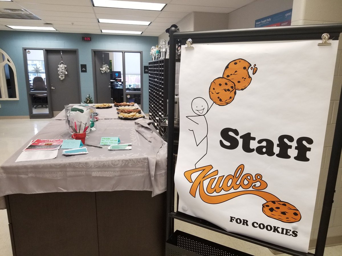 Fab idea! <a href="/castlebrookess/">CastlebrookeSS</a>. Write a kudos note to a colleague- get a cookie! We must remember how much impact an initiative like this can have-by simply acknowledging our appreciation for each other! <a href="/MsHoeg/">Kaleigh Hoeg</a> @CastlebrookeGui <a href="/DragonsCouncil/">Castlebrooke SAC</a> <a href="/QHoppie/">Rasulan Q Hoppie</a> <a href="/Gilesteach/">Hilary Giles</a> <a href="/angela_adekunle/">Angela Ayeni</a>