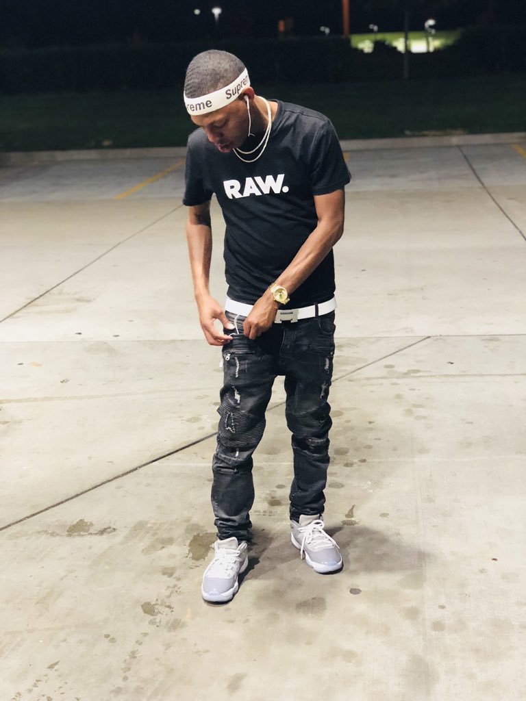 Dat_PoloGuy's tweet photo. Gone need a mop 💦💯🤧😎 https://t.co/eSZsewACoL