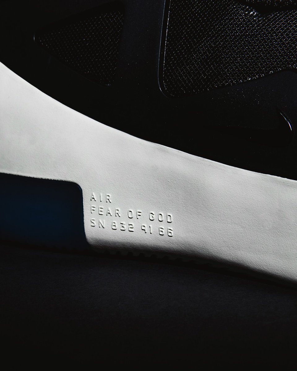 atmos_usa's tweet image. 1. *Retweet*
2. Click Link
3. Fill out every field! 
4. Wait for email 😎

Nike Fear of God 1 “Black”
Link: ow.ly/kWWa30mXY9W